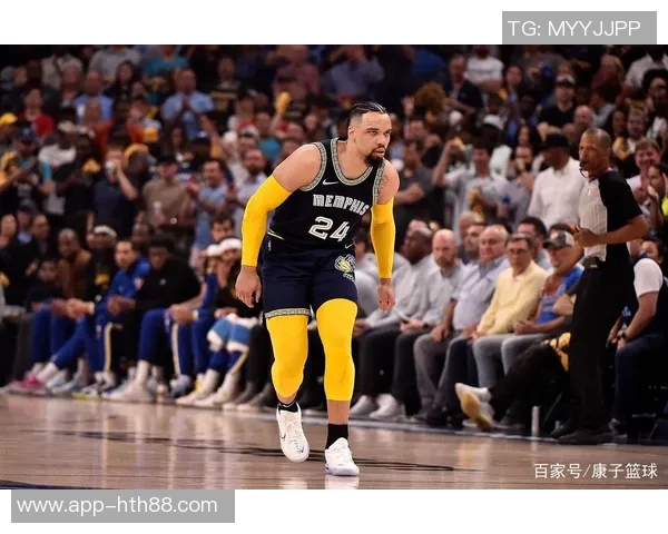 布鲁斯布朗直言新规影响狄龙防守方式三分球犯规成焦点 布鲁斯布朗直言新规影响狄龙防守方式三分球犯规成焦点