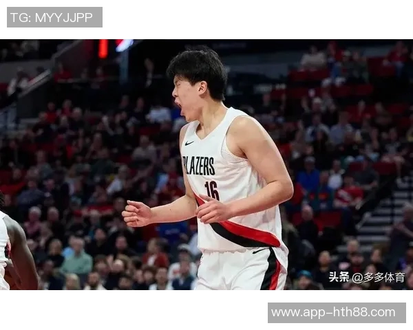 键盘侠热议文班人称小杨瀚森火箭应考虑交易杨瀚森与朱霍勒迪组合