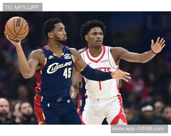 米切尔状态低迷20投仅中6末节发力独得10分难救主